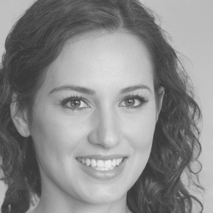 Portrait de Sophie Martin, experte en finance